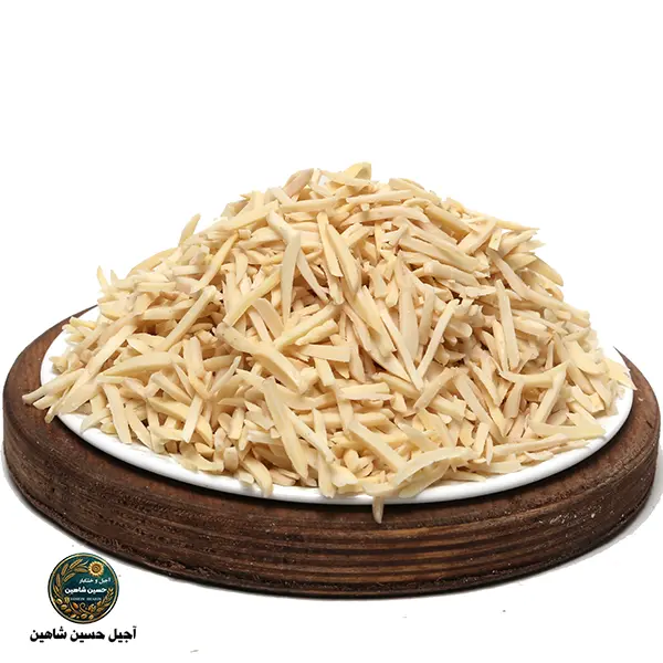 خلال بادام درختی خلال بادام درختی